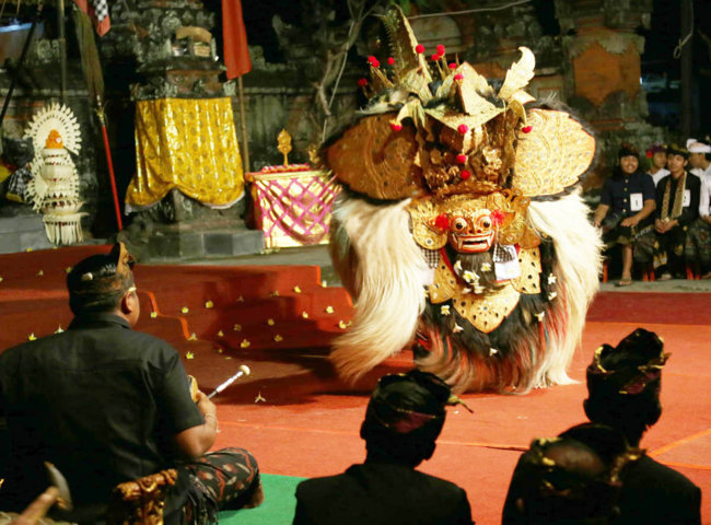 tari barong