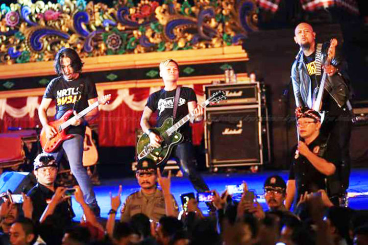 LOLOT BAND