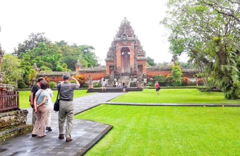 PARIWISATA