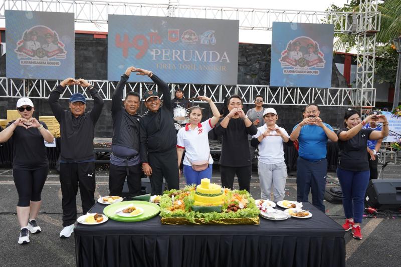 HUT ke-49 Perumda Tirta Tohlangkir, Bupati Karangasem Tegaskan Pentingnya Pelayanan Prima