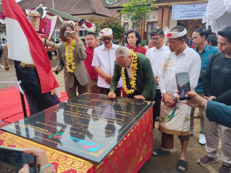 Wabup Wayan Diar Hadiri Peresmian Gedung LPK
