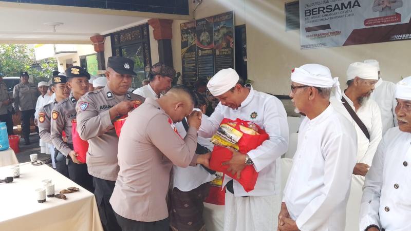 Kapolsek Denpasar Timur Gelar Silaturahmi dengan Jero Mangku Khayangan Tiga
