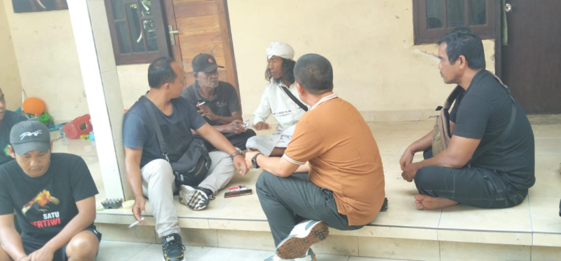 Resahkan Warga, ODGJ Lempar Tanah Kering ke Pemangku Dievakuasi ke RSJ Bangli