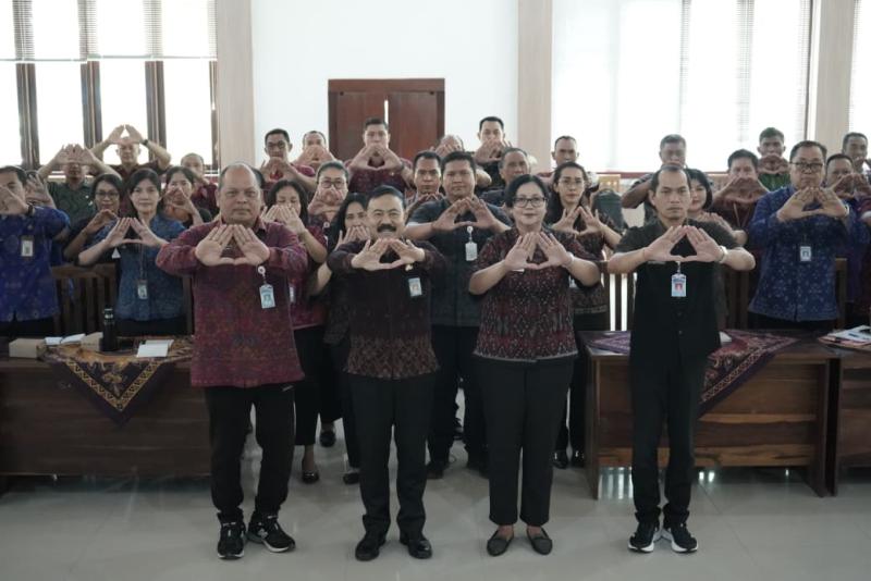 Ombudsman Awasi Karangasem, Sekda Desak OPD Terapkan Kode Etik dan Tangani Benturan Kepentingan