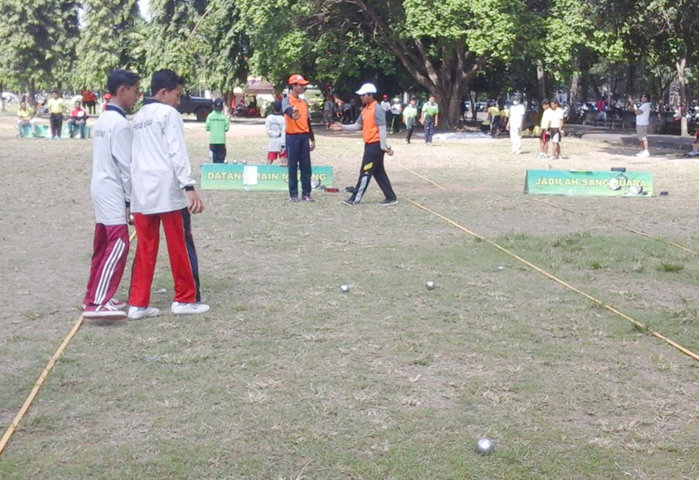 PETANQUE 