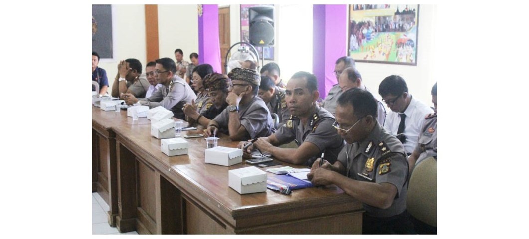 rapat 