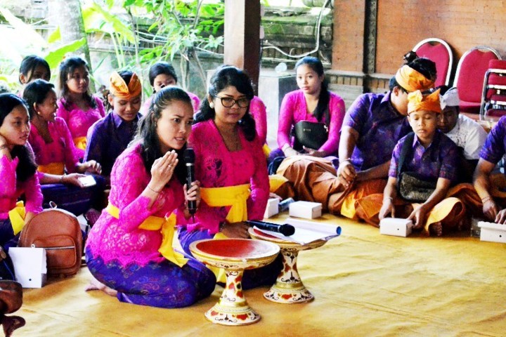 Utsawa Dharma Gita