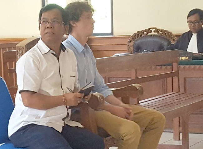 persidangan 