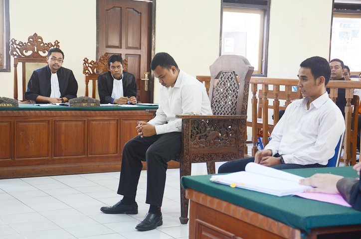 persidangan 