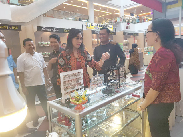 pameran