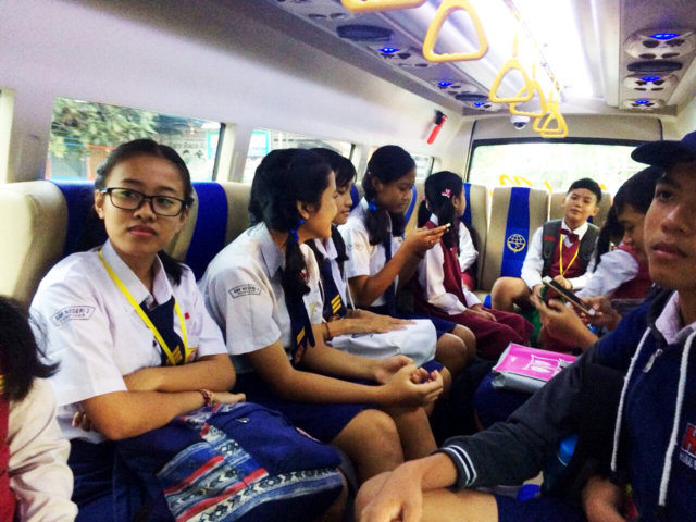 sekolah 