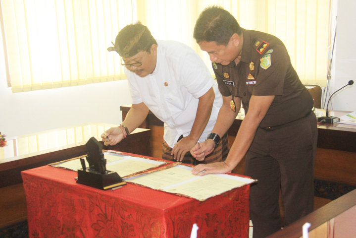hukum