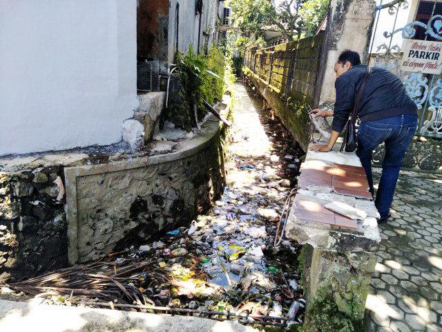 sampah 