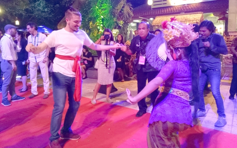Tarian joged Bumbung