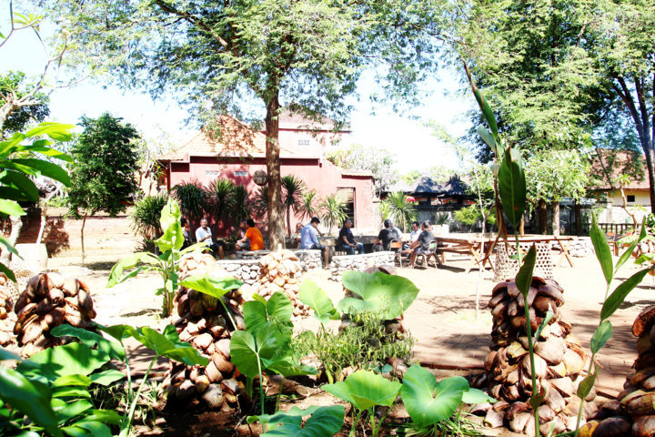 WARUNG
