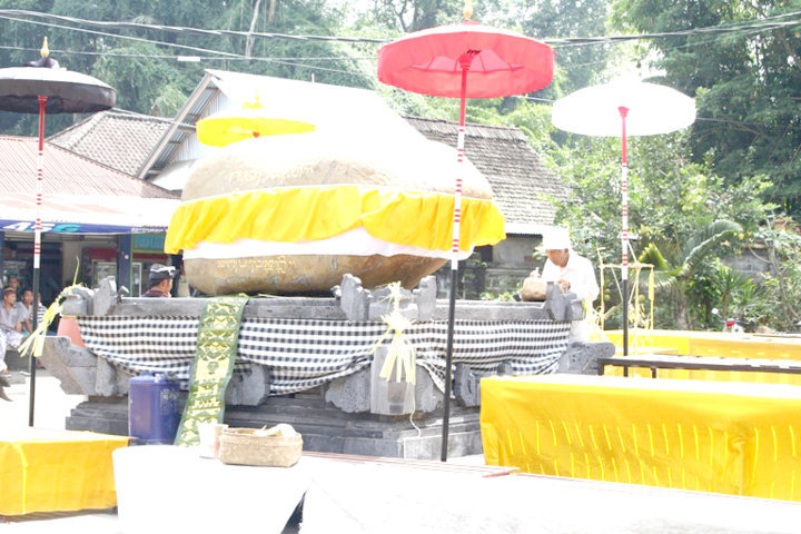 PRALINGGA