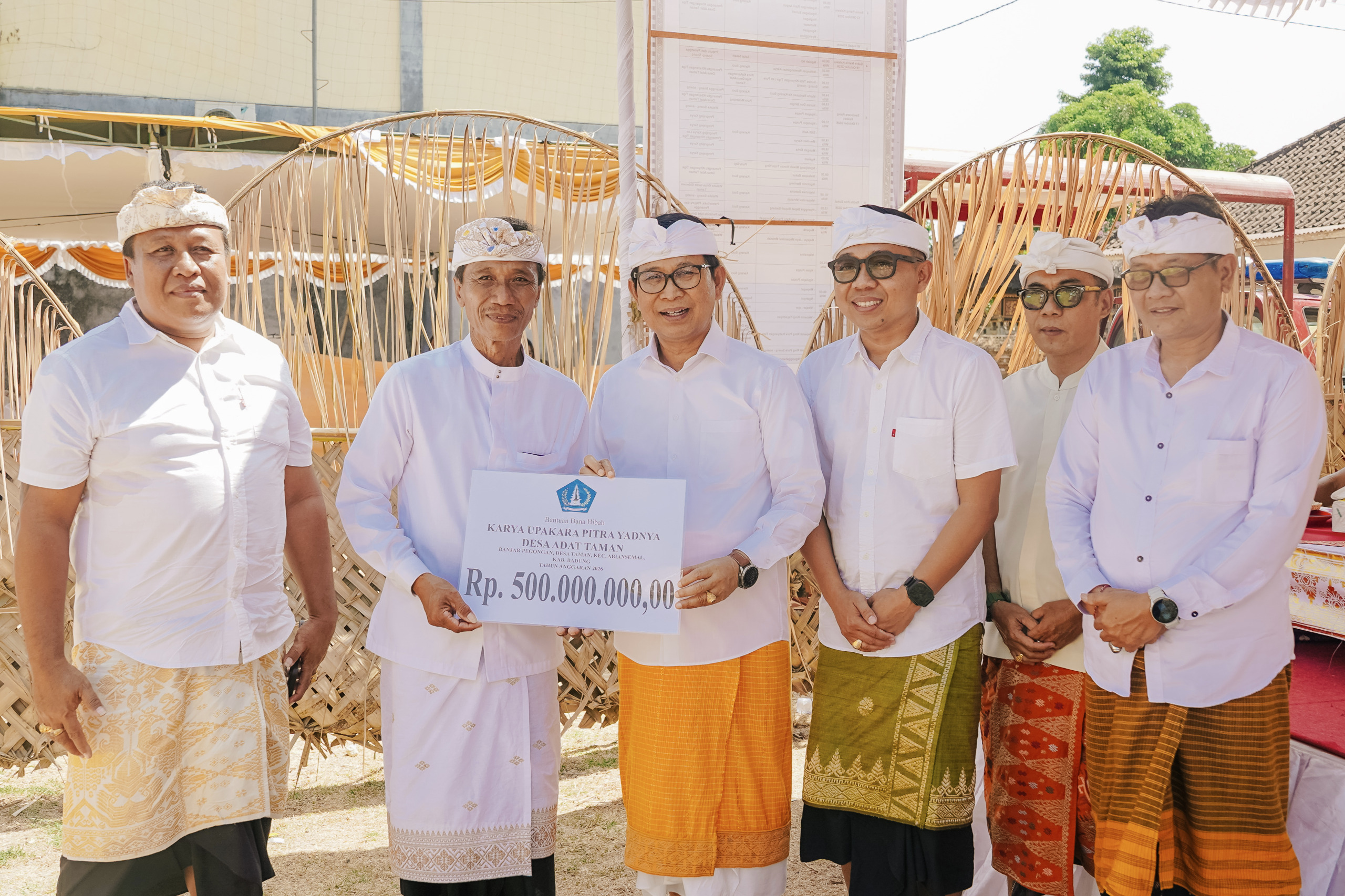 upacara adat