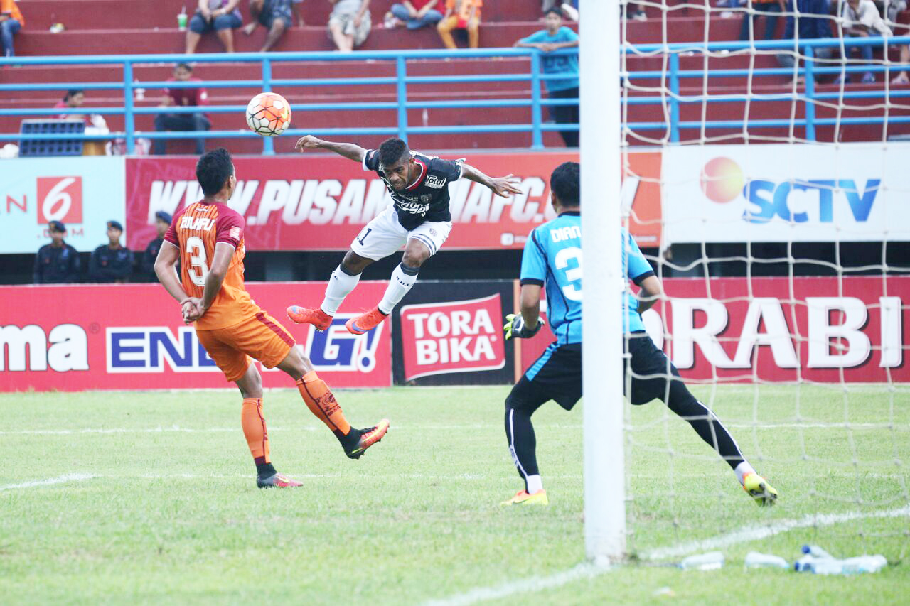 bali united