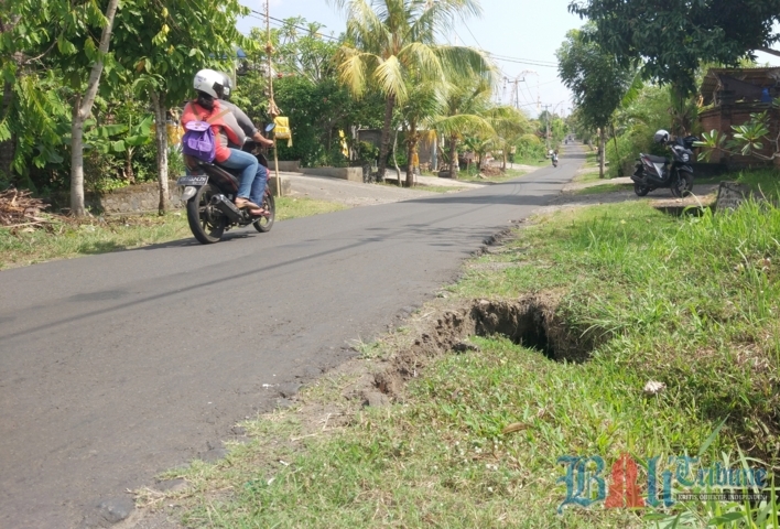 jalan rusak