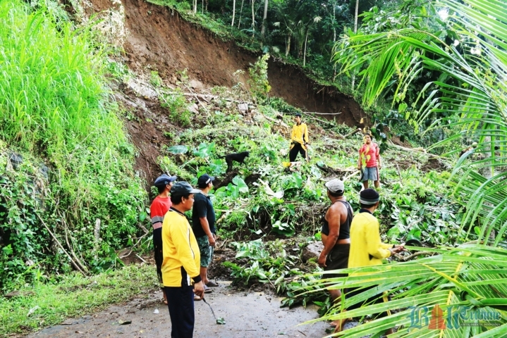 tanah longsor