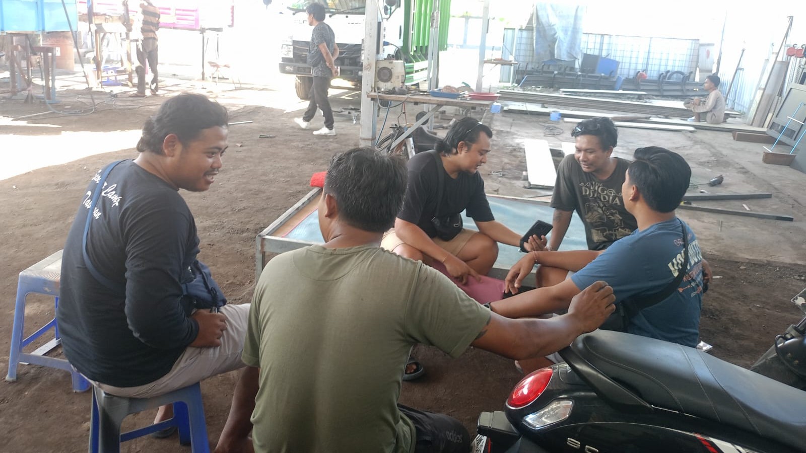penyeledikan kasus pencurian bengkel 