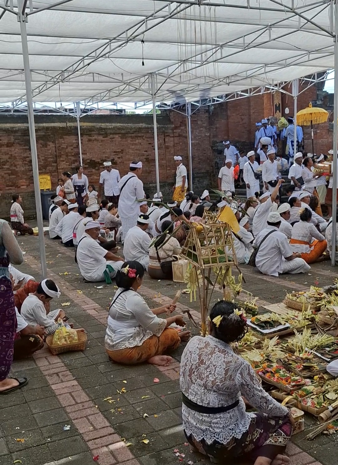 pamedek di pura dasar bhuana