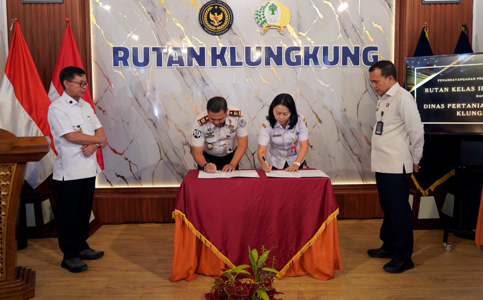 tandatangan sinergi 