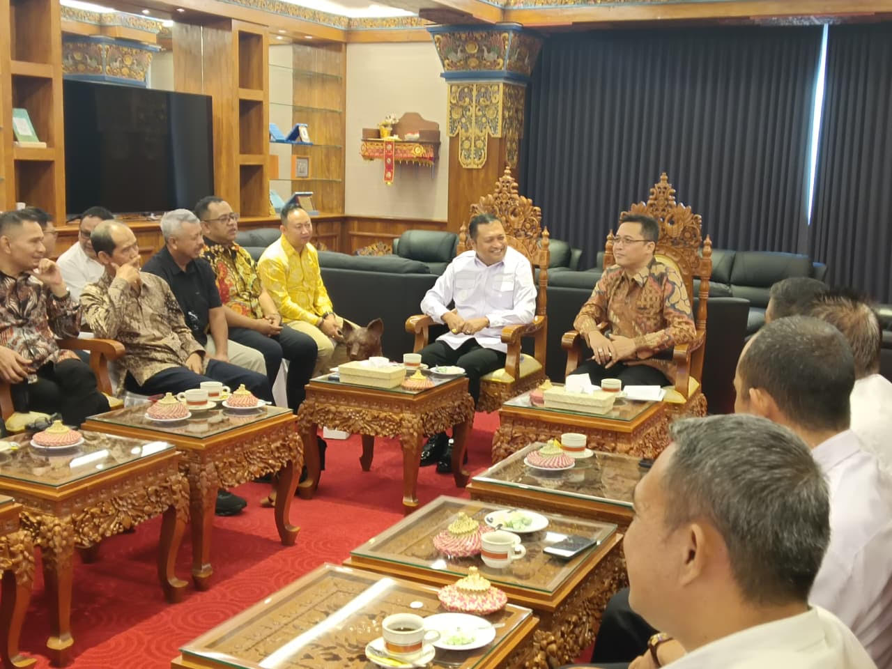 kunjungan kerja 