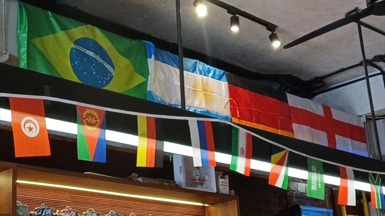Bendera peserta piala dunia
