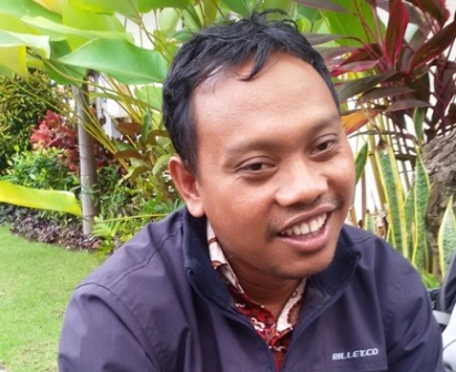Wayan Sukadana.