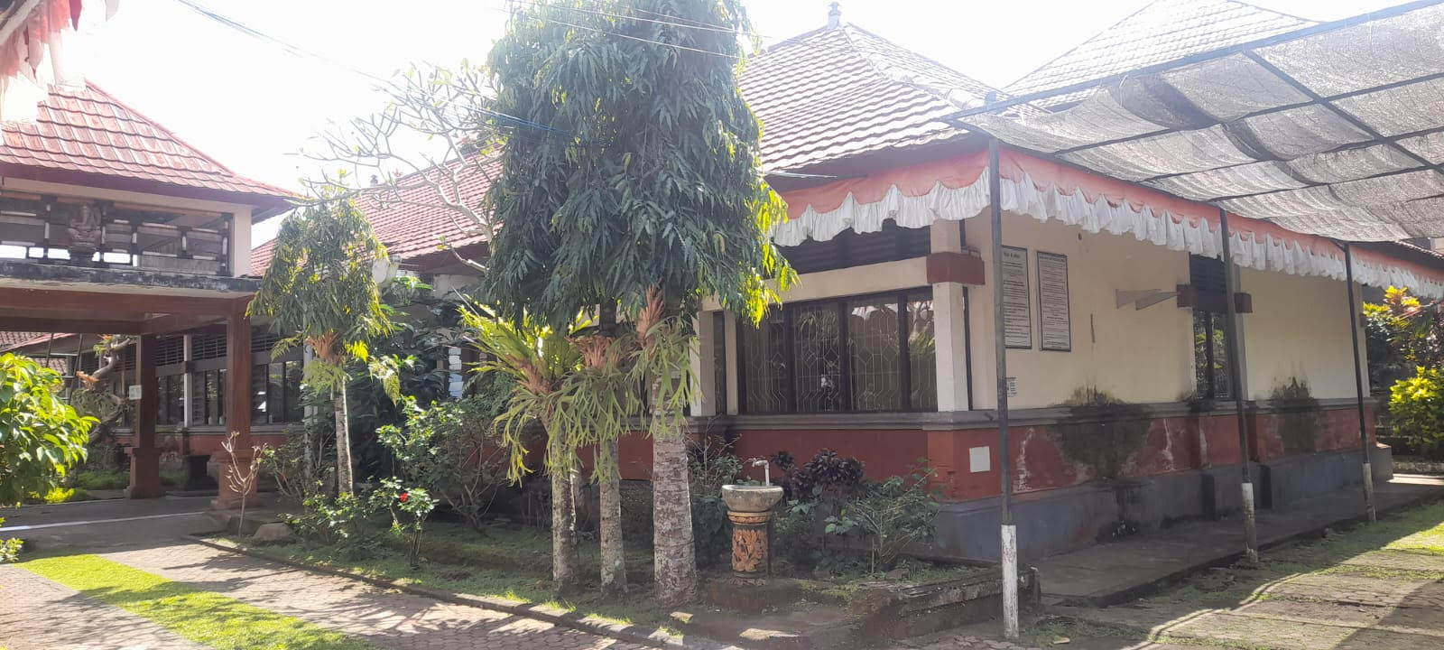 Perbaikan gedung disdikpora 