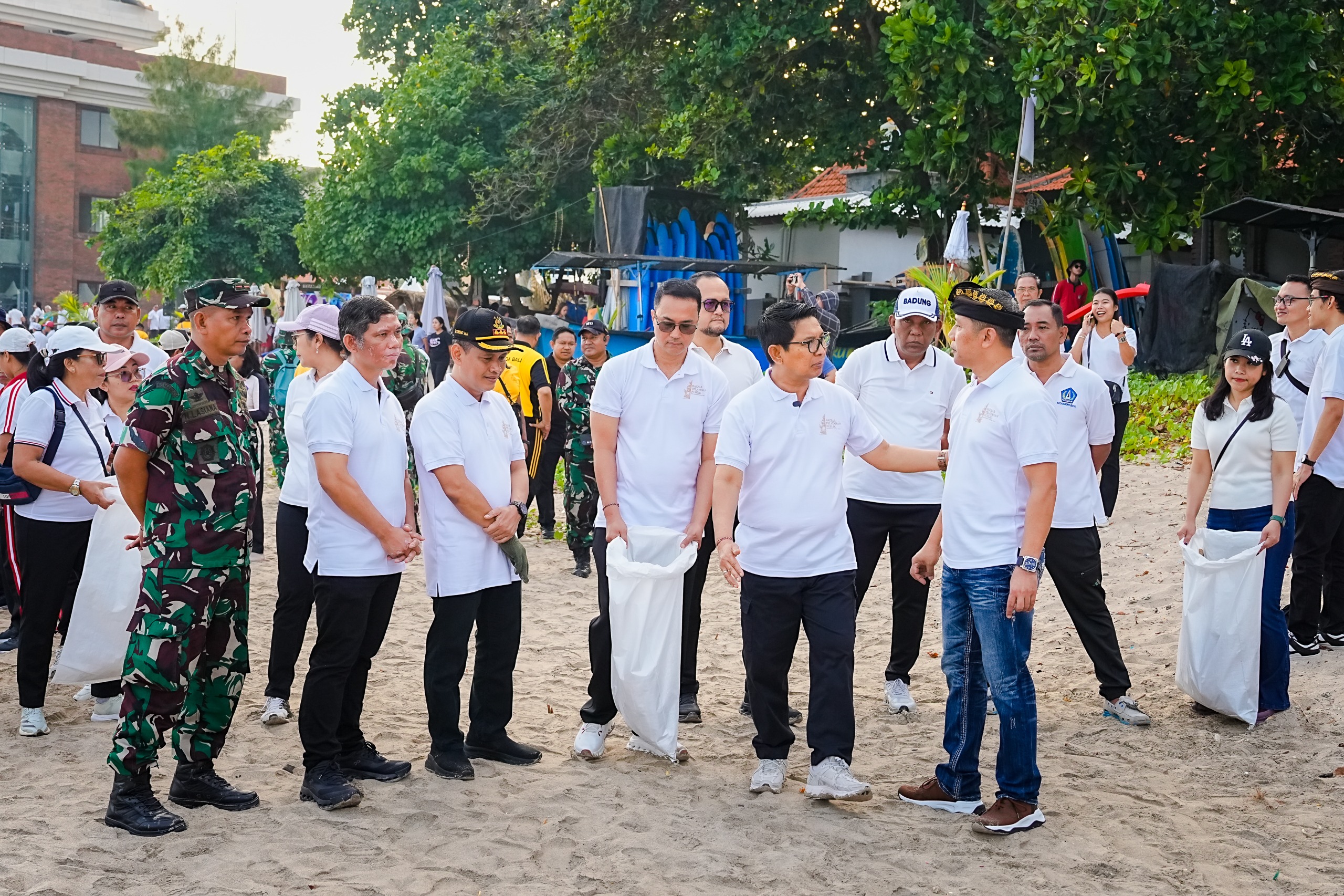 Aksi bersih pantai 