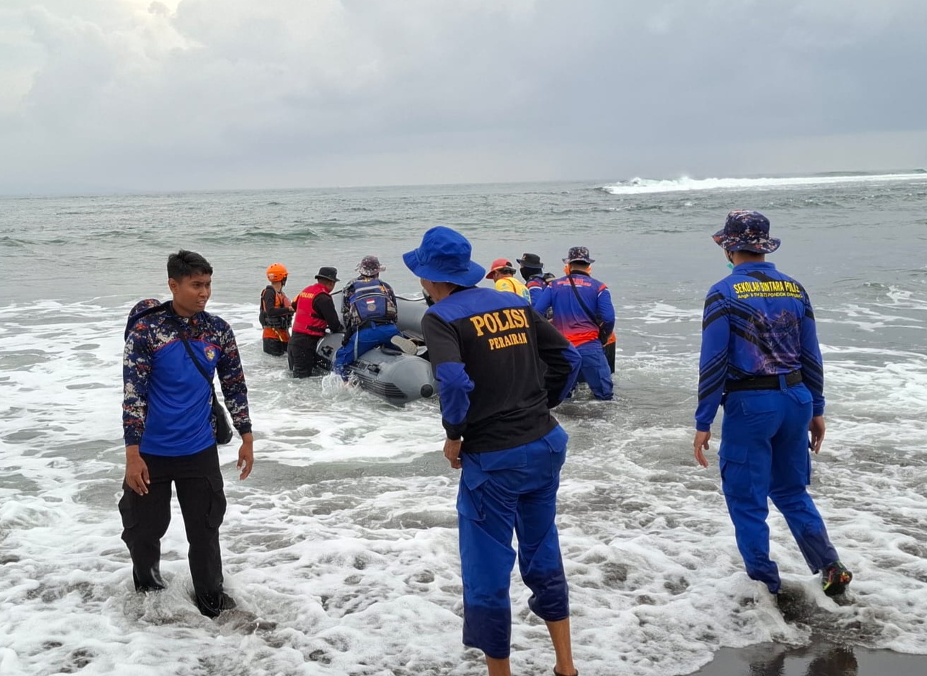 proses pencarian nelayan