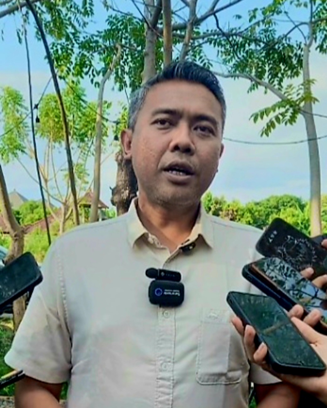 Kepala Kantor Imigrasi Kelas II TPI Singaraja, Anak Agung Gde Kusuma Putra. 