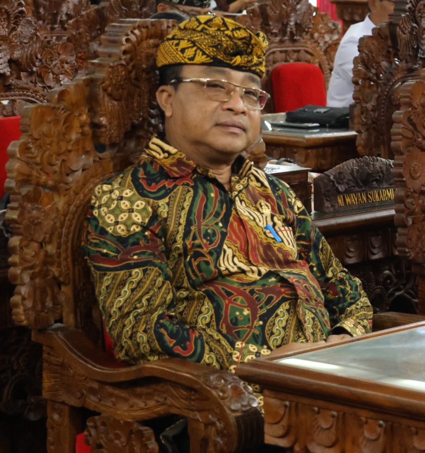 Putu Tika Winawan