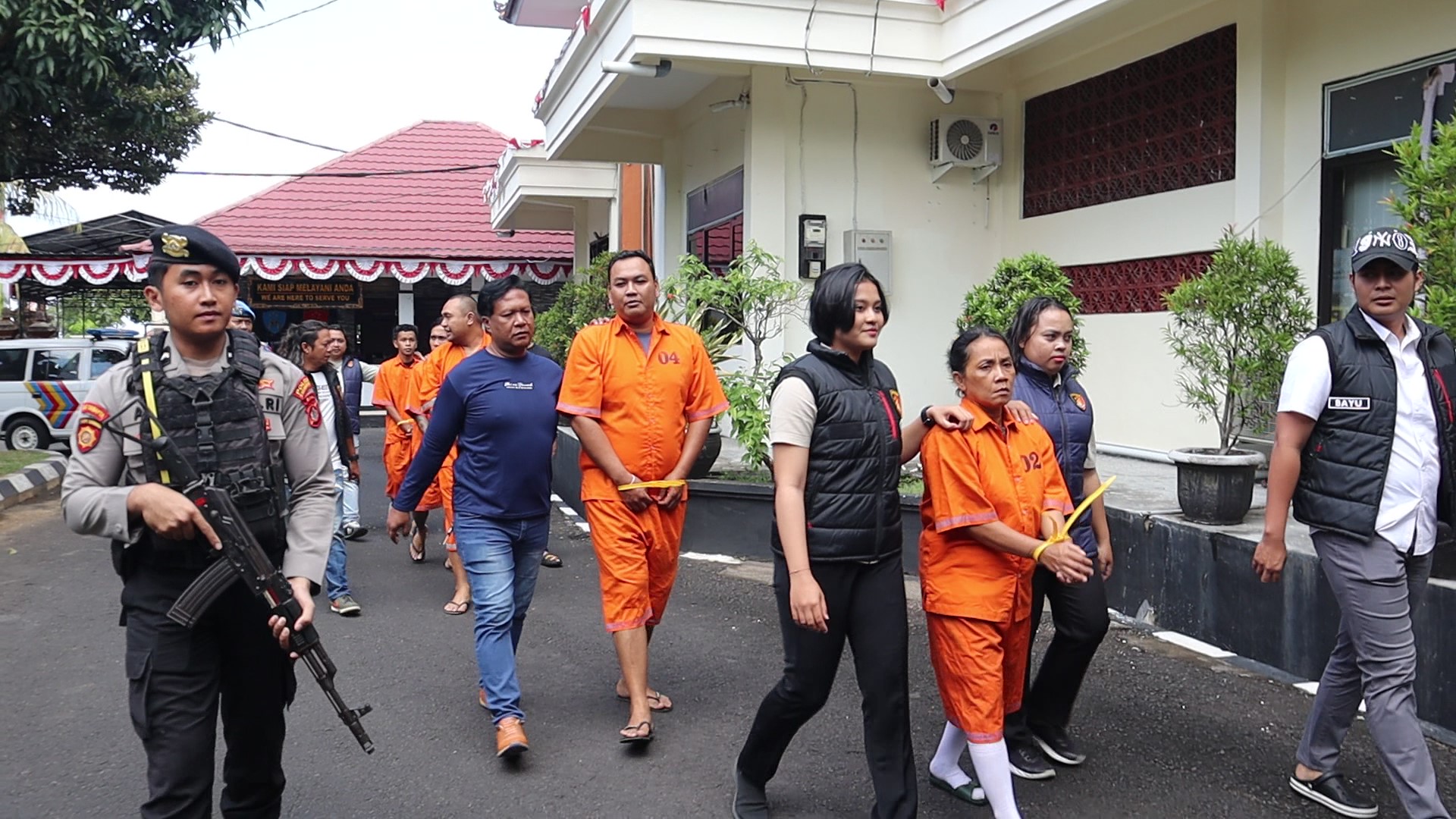 bekuk pencuri 