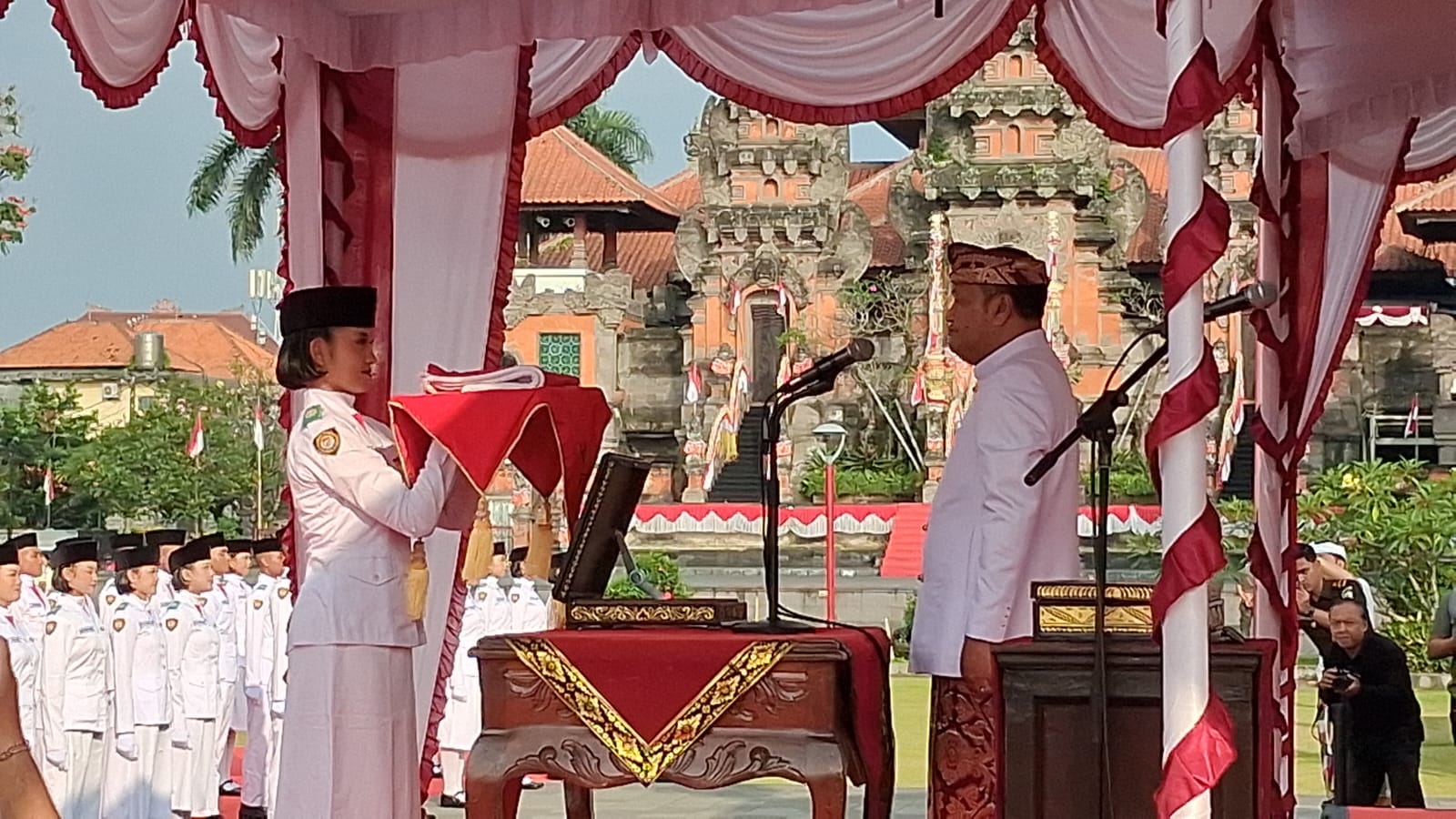 Upacara bendera 