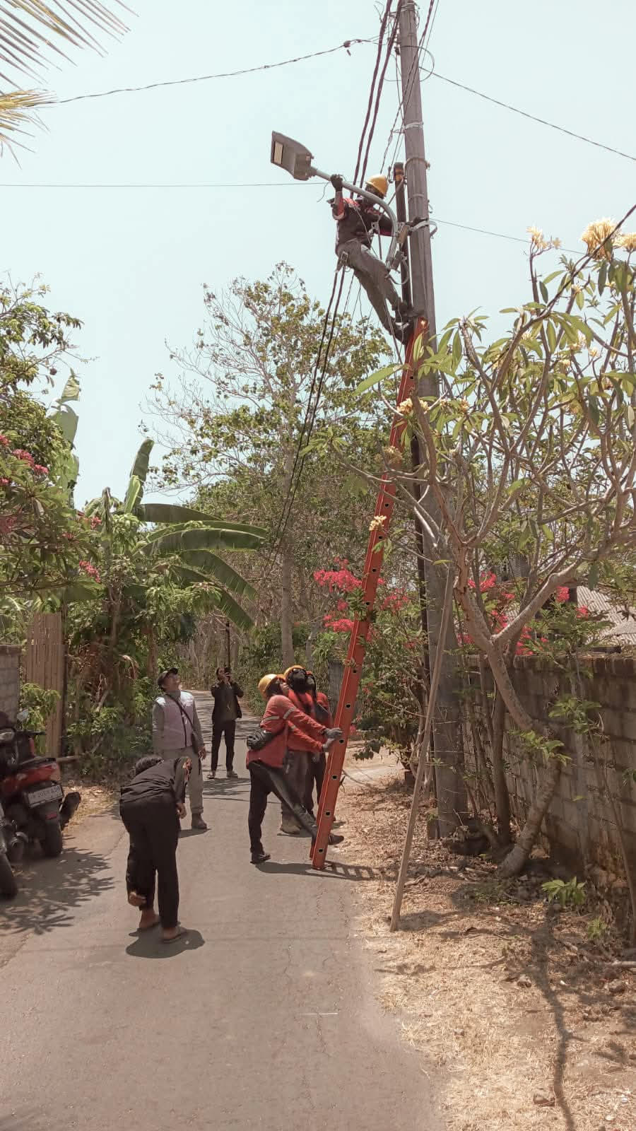 Lampu penerangan jalan