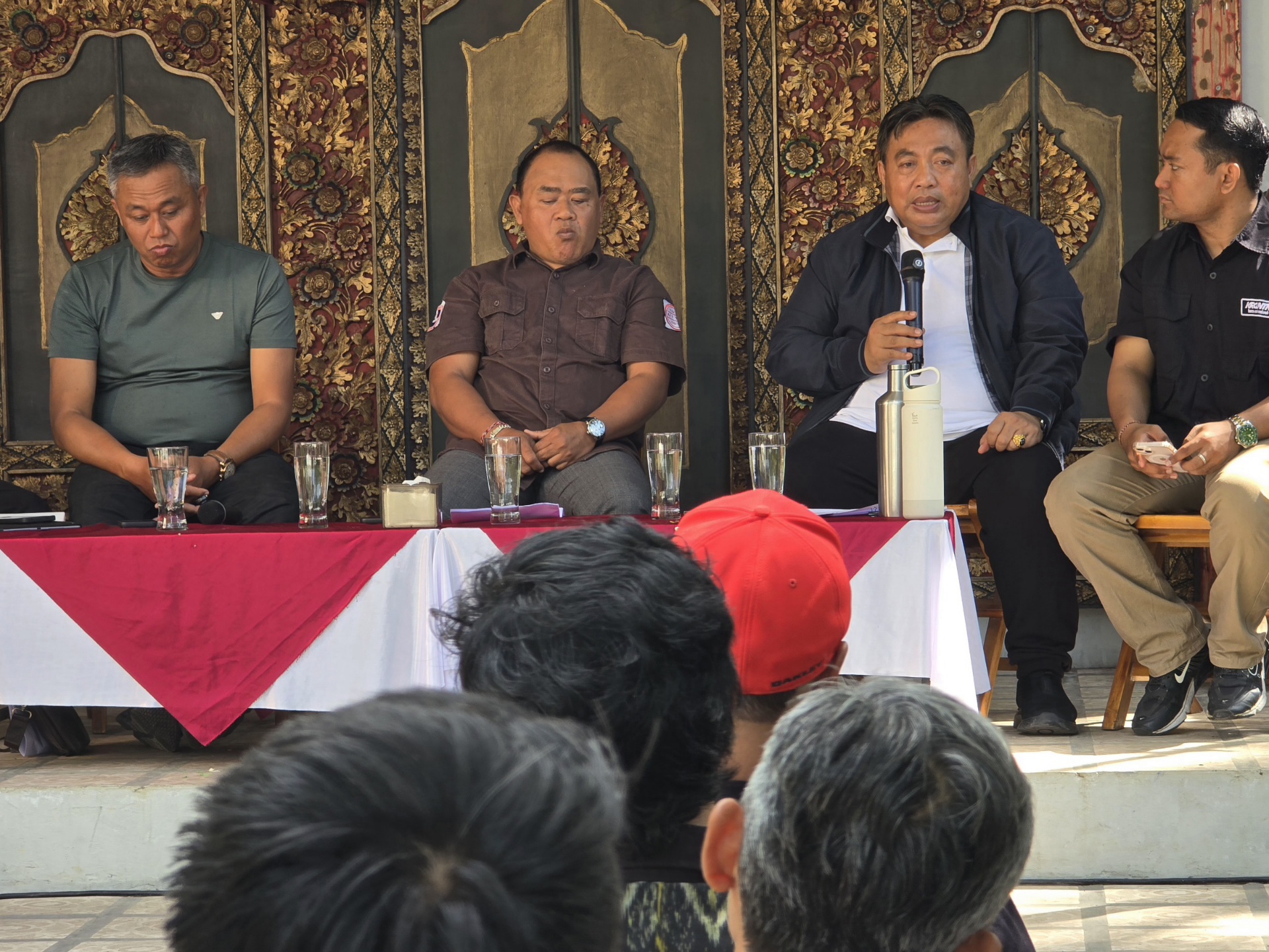 Diskusi 
