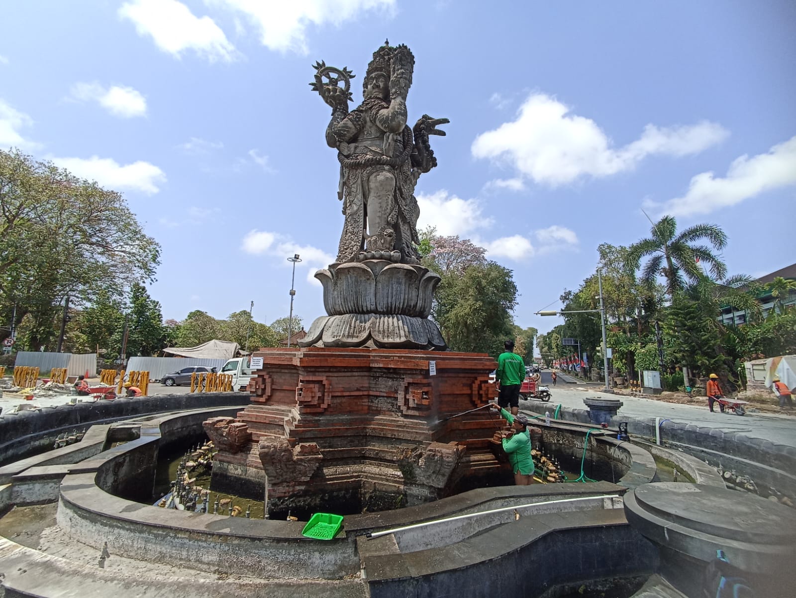 Patung Catur Muka 