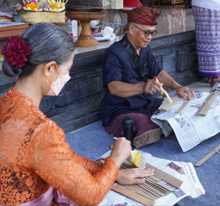 identifikasi lontar