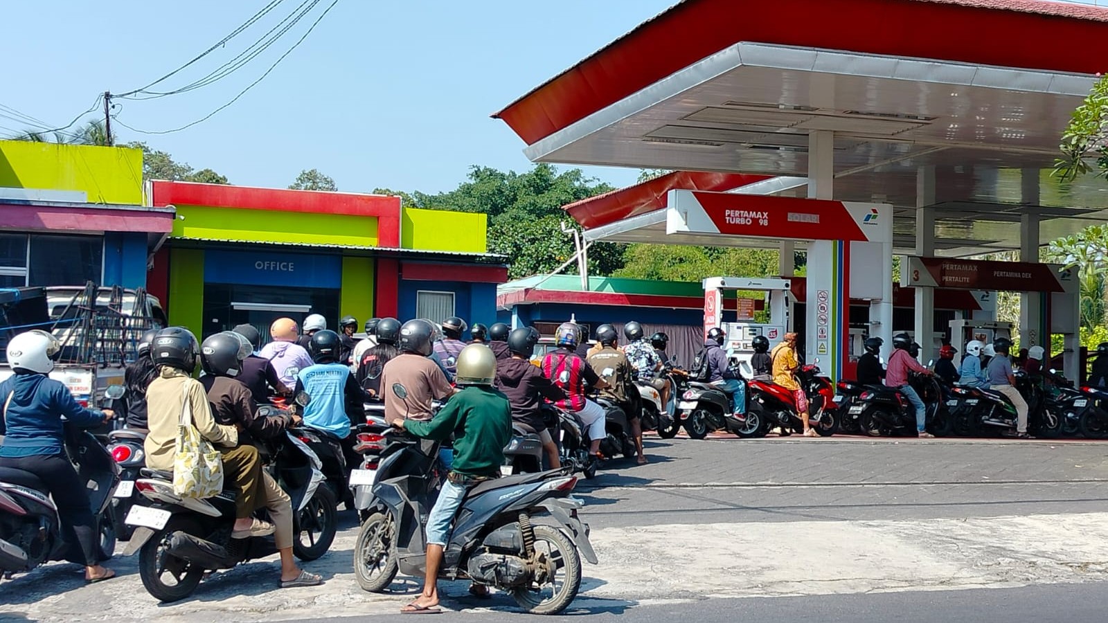 Antre Demi Pertalite