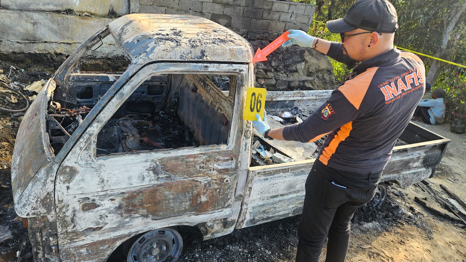 Terbakar