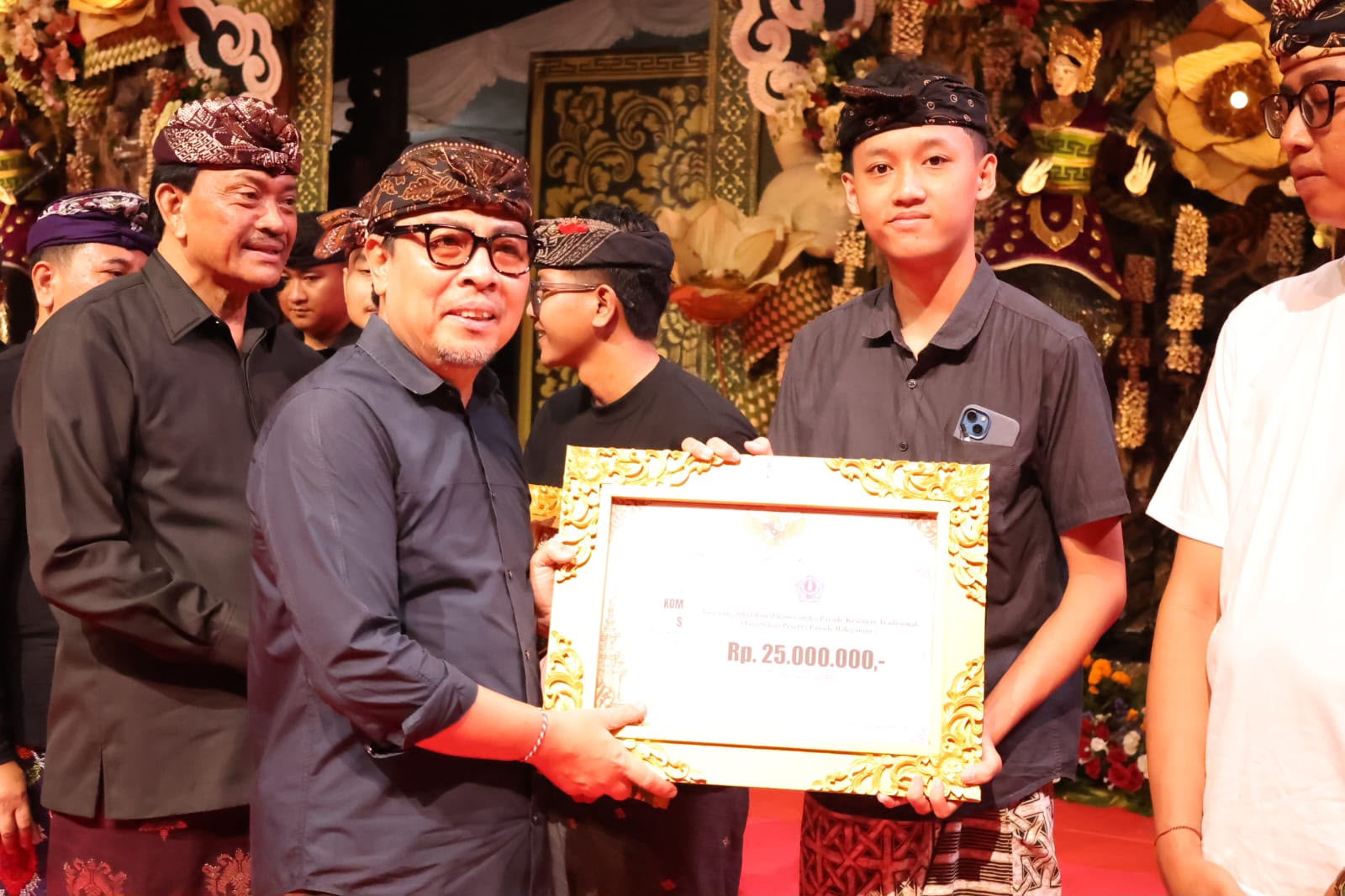 Parade Gong Kebyar dan Balegangur 