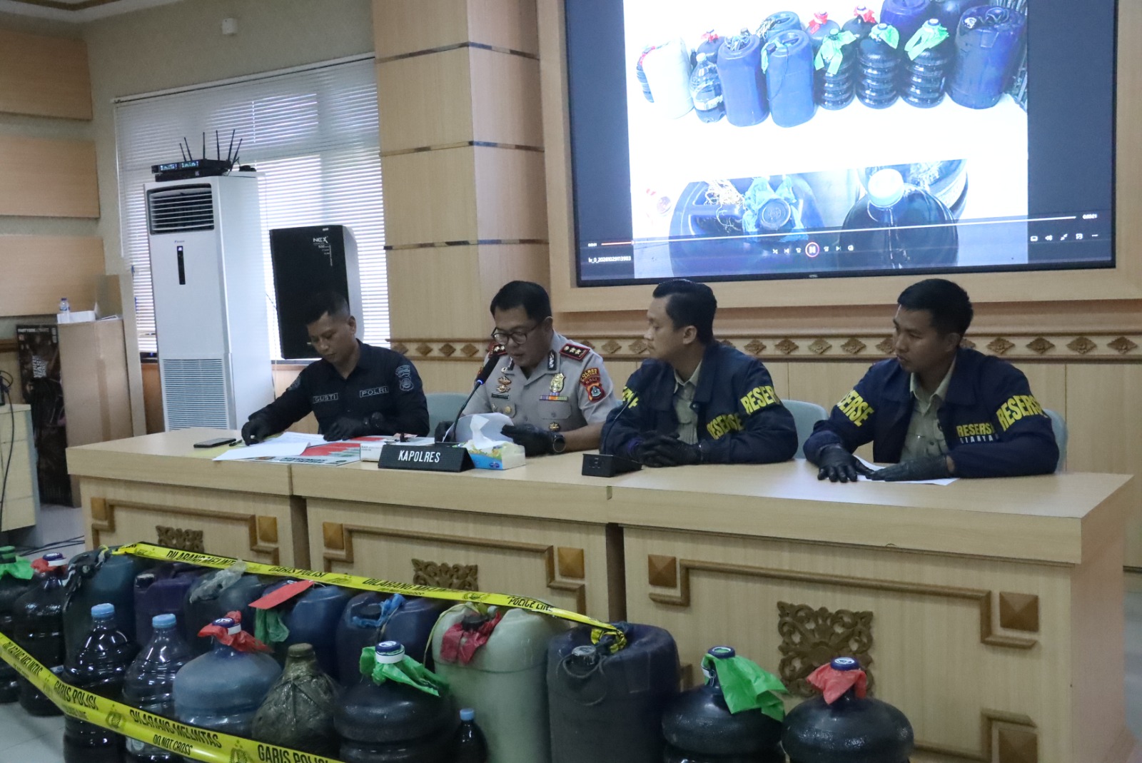 Polisi Bongkar Penyalahgunaan BBM Subsidi 