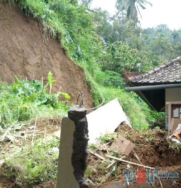 tanah longsor