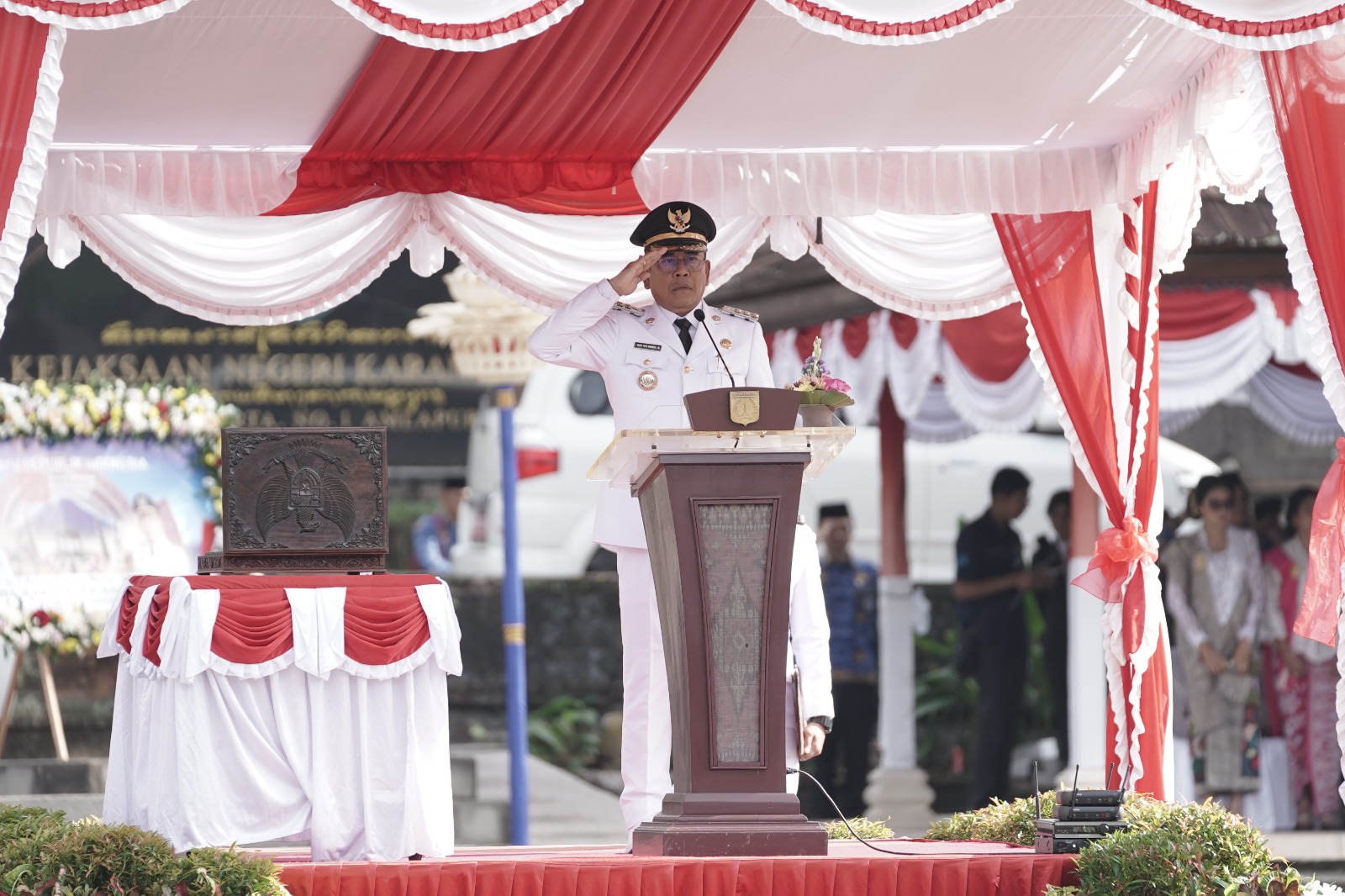 HUT RI