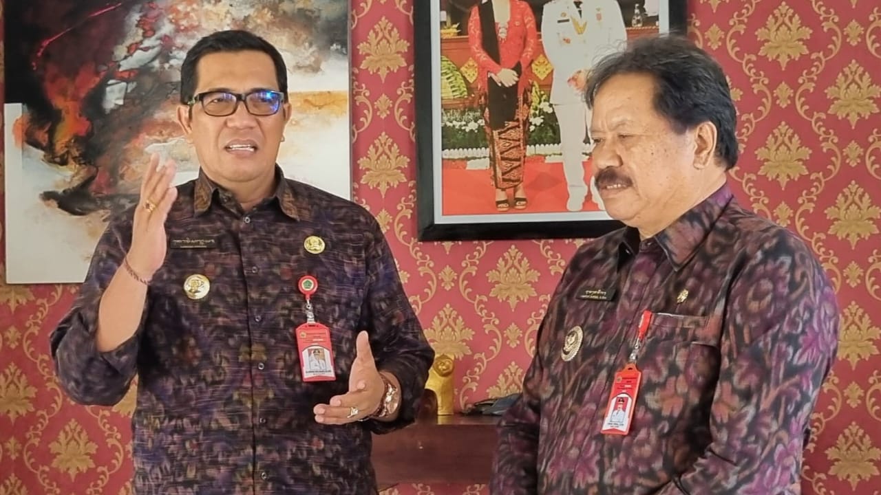 I Komang Gede Sanjaya dan I Made Dirga.