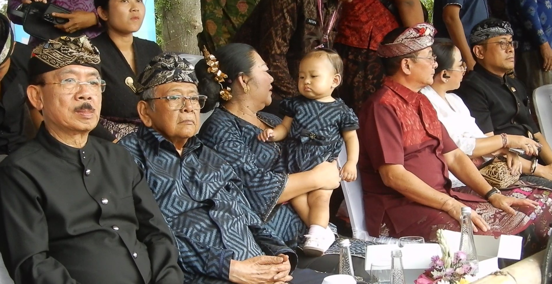 HUT Amlapura