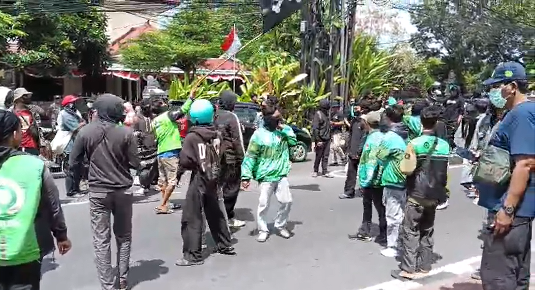 unjuk rasa